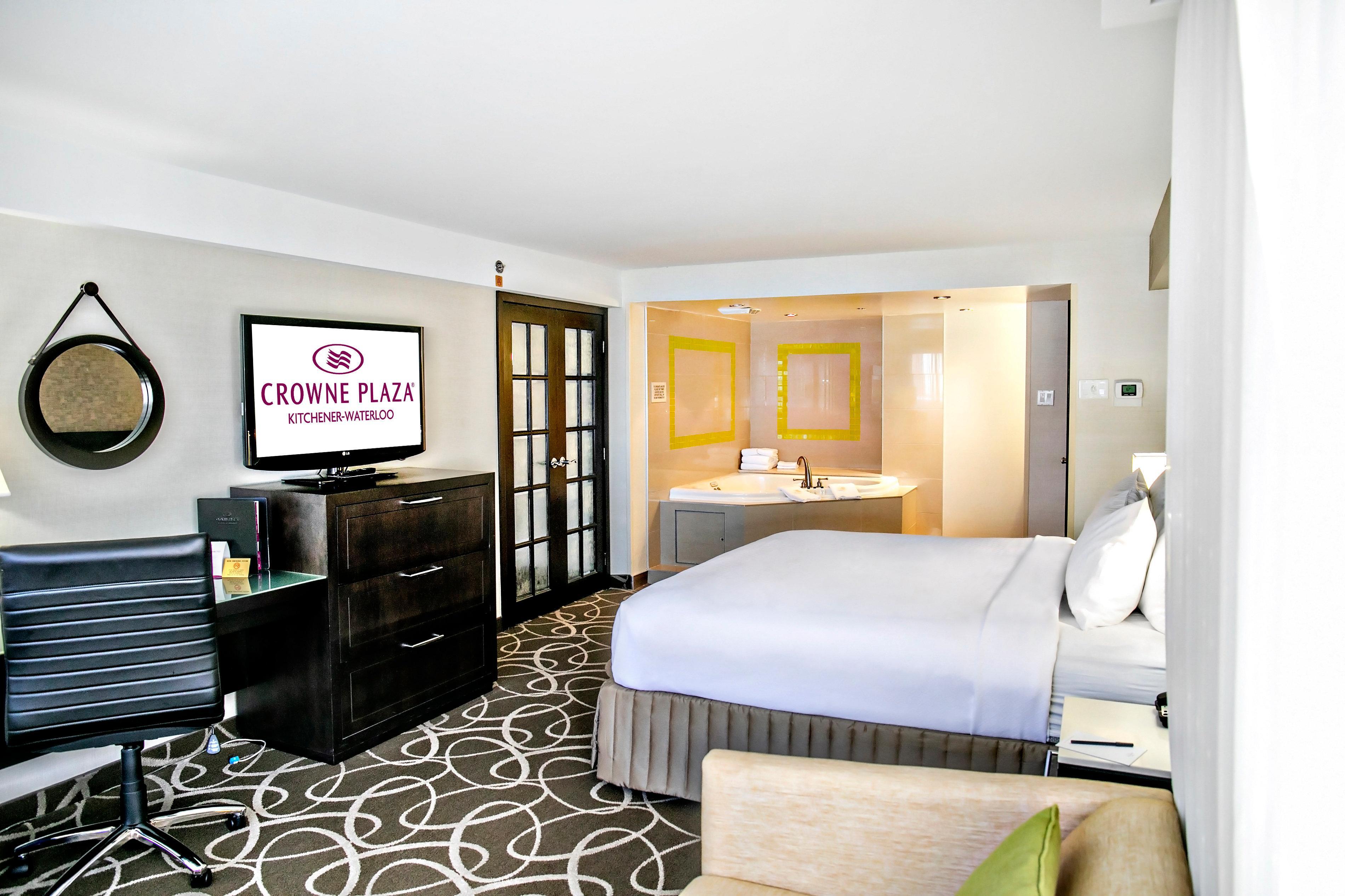 Crowne Plaza Kitchener-Waterloo By Ihg Hotel Exterior foto