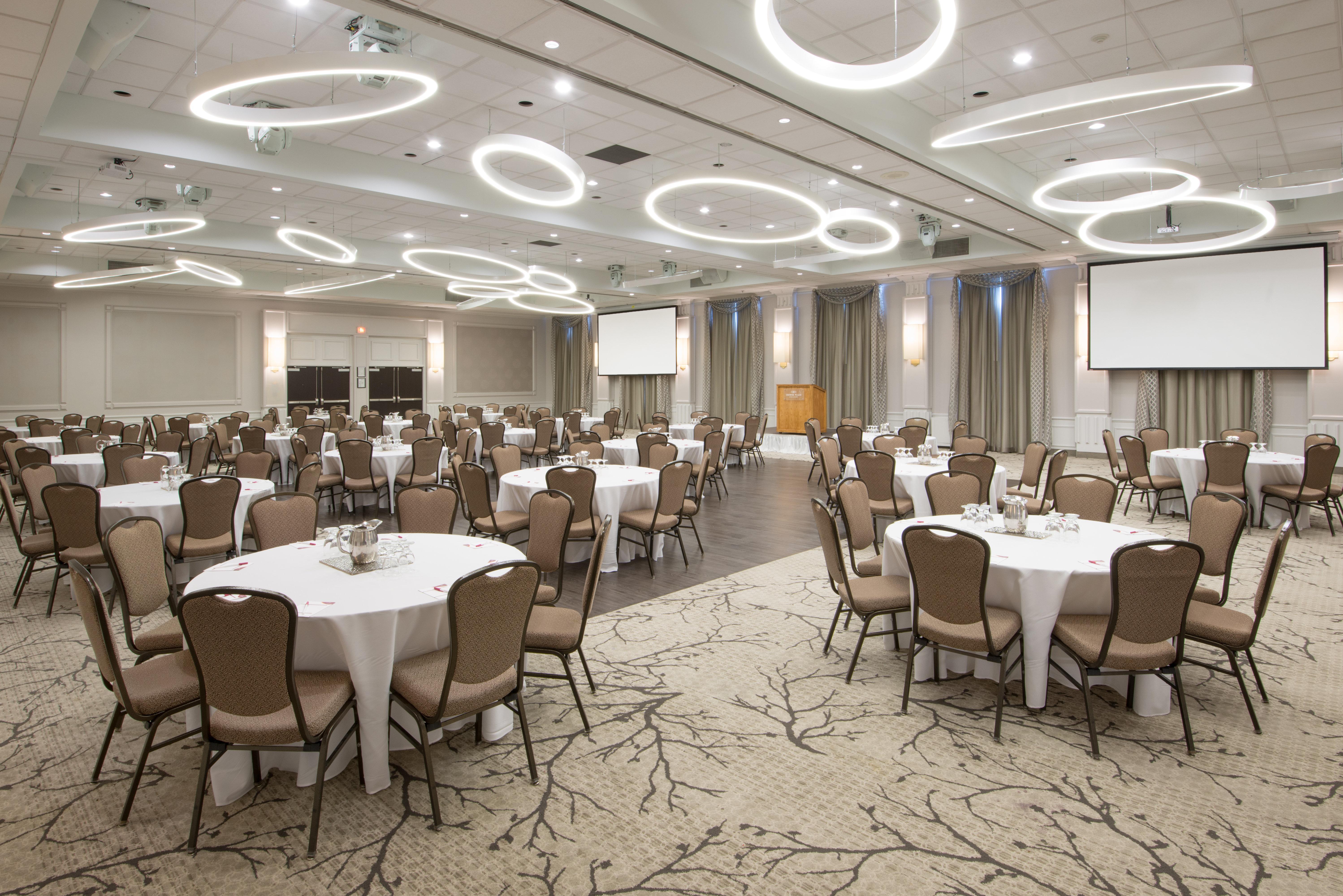 Crowne Plaza Kitchener-Waterloo By Ihg Hotel Exterior foto