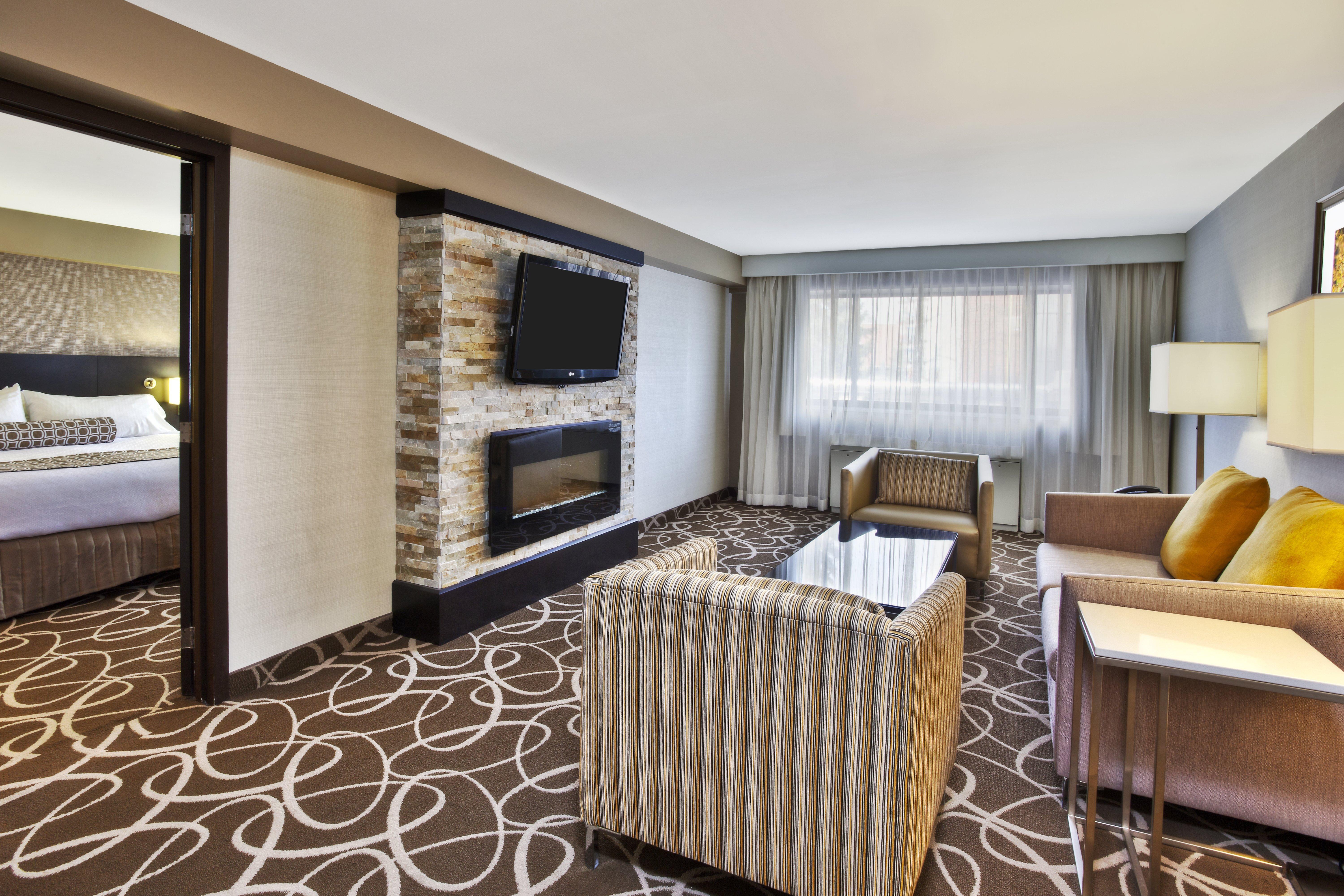 Crowne Plaza Kitchener-Waterloo By Ihg Hotel Exterior foto