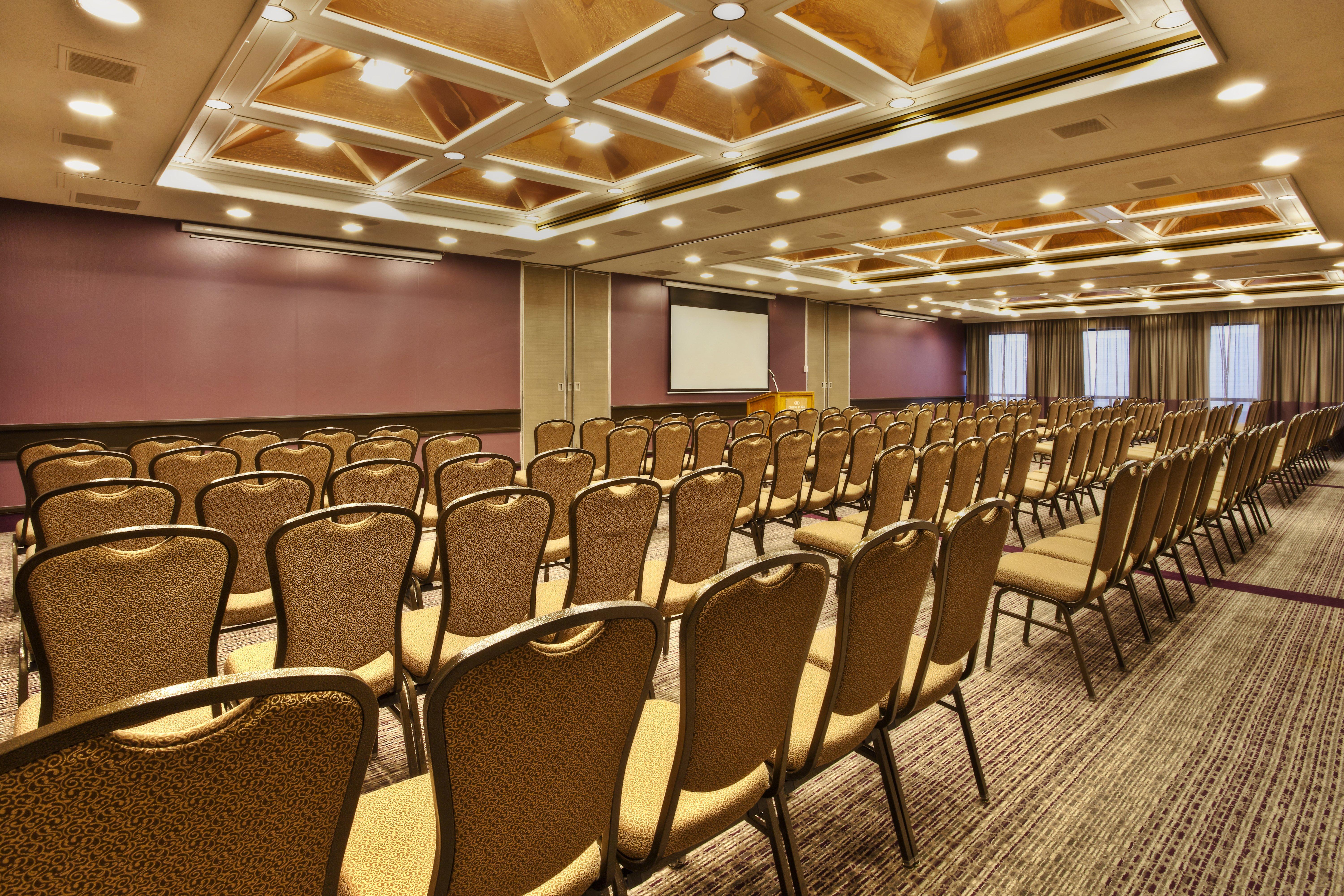 Crowne Plaza Kitchener-Waterloo By Ihg Hotel Exterior foto
