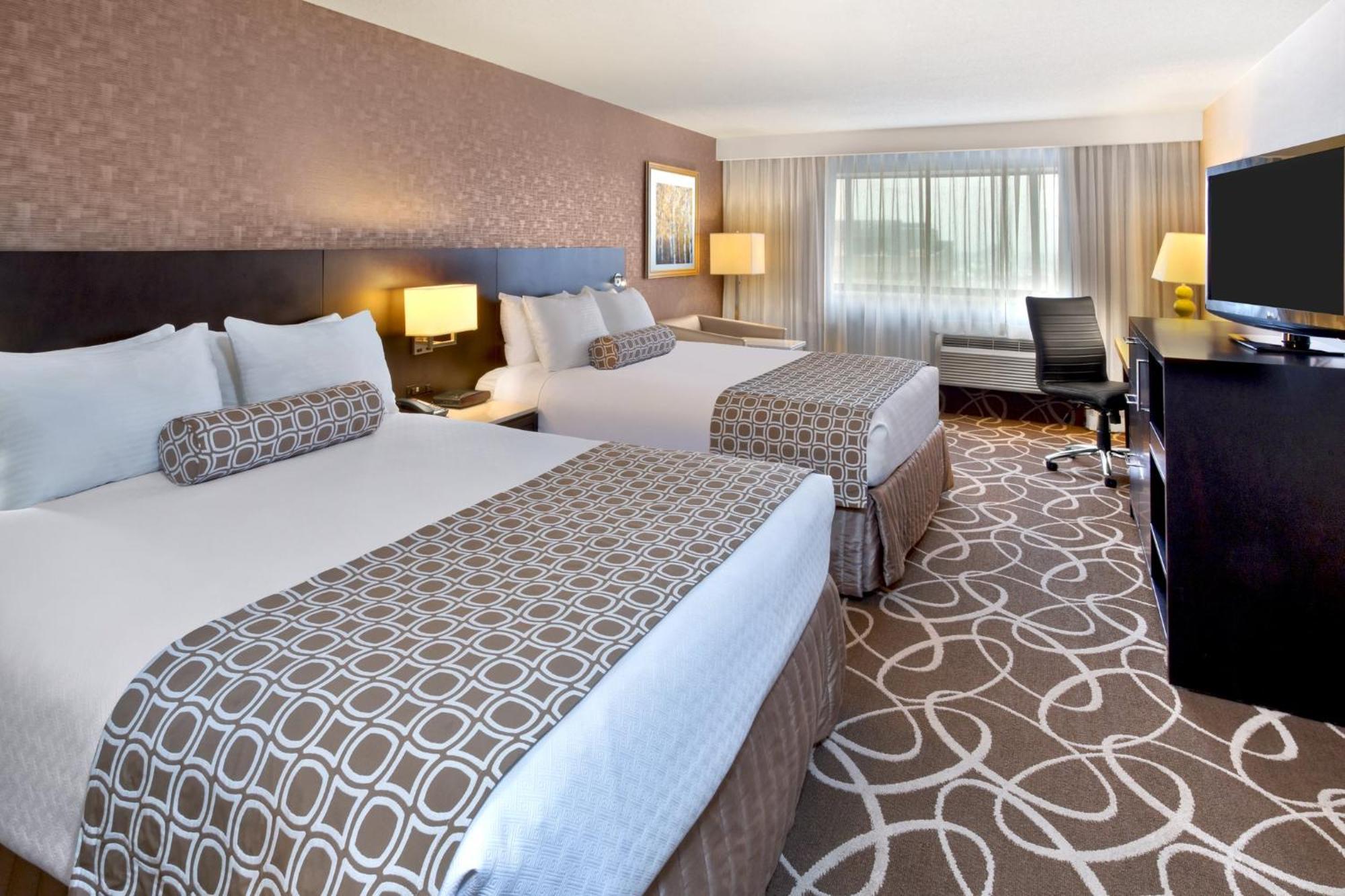 Crowne Plaza Kitchener-Waterloo By Ihg Hotel Exterior foto